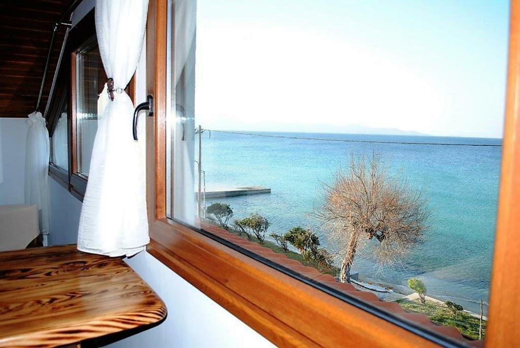 Golden Attic Daire Nea Roda Dış mekan fotoğraf