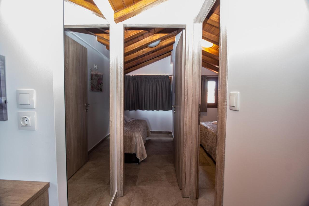 Golden Attic Daire Nea Roda Dış mekan fotoğraf