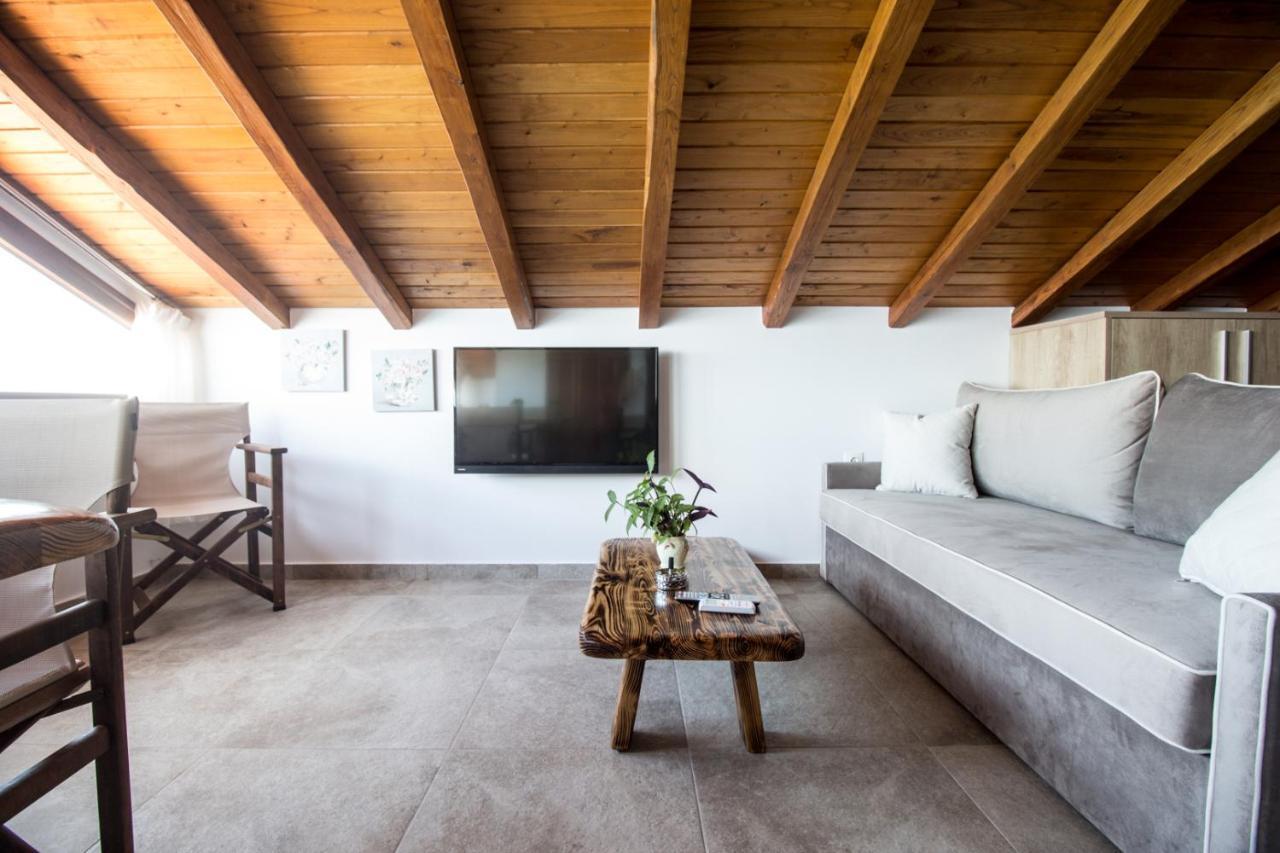 Golden Attic Daire Nea Roda Dış mekan fotoğraf