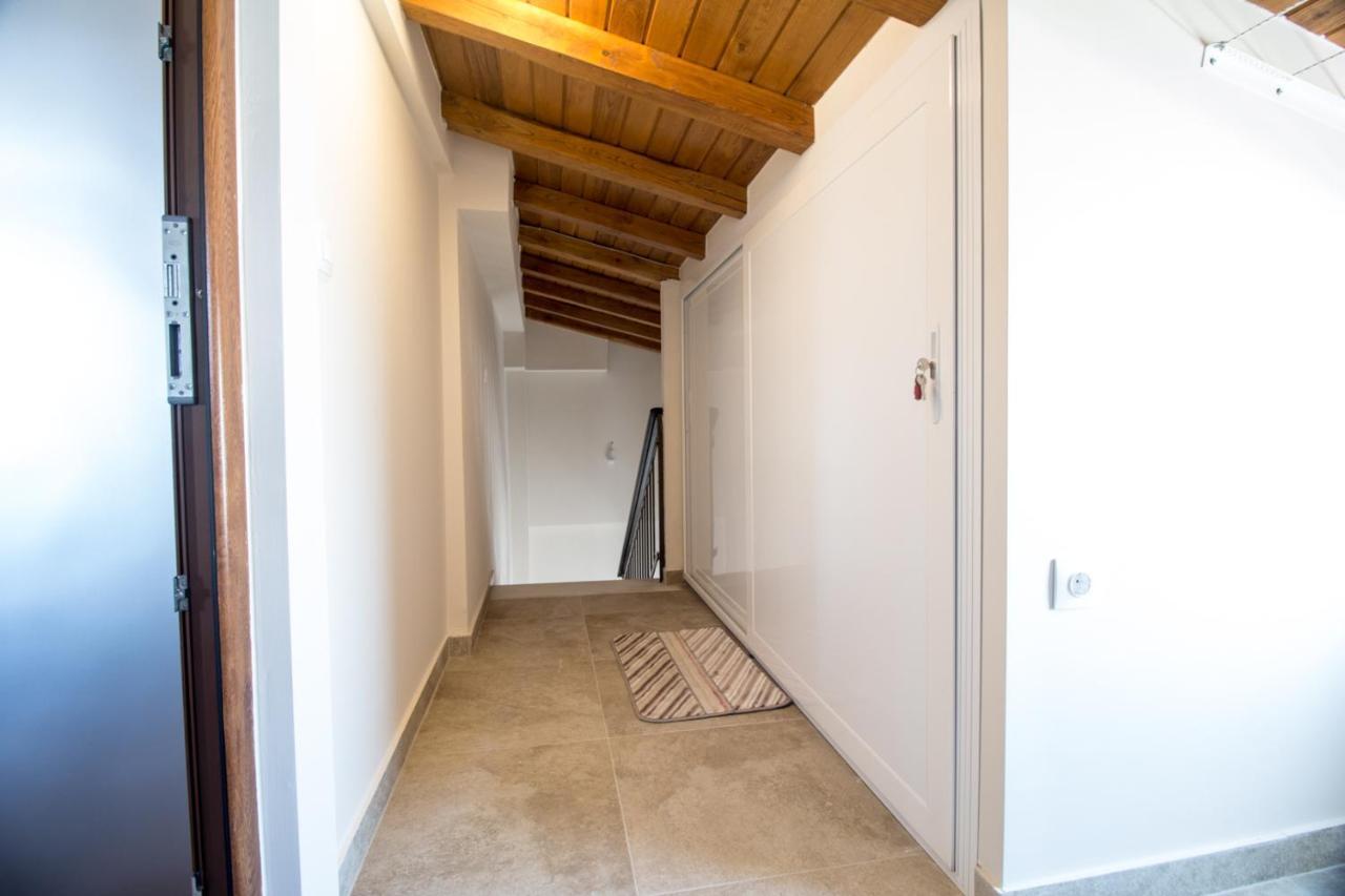 Golden Attic Daire Nea Roda Dış mekan fotoğraf